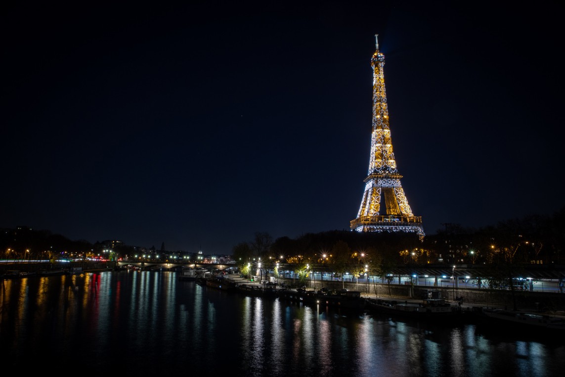 Vue tour Eiffel de nuit