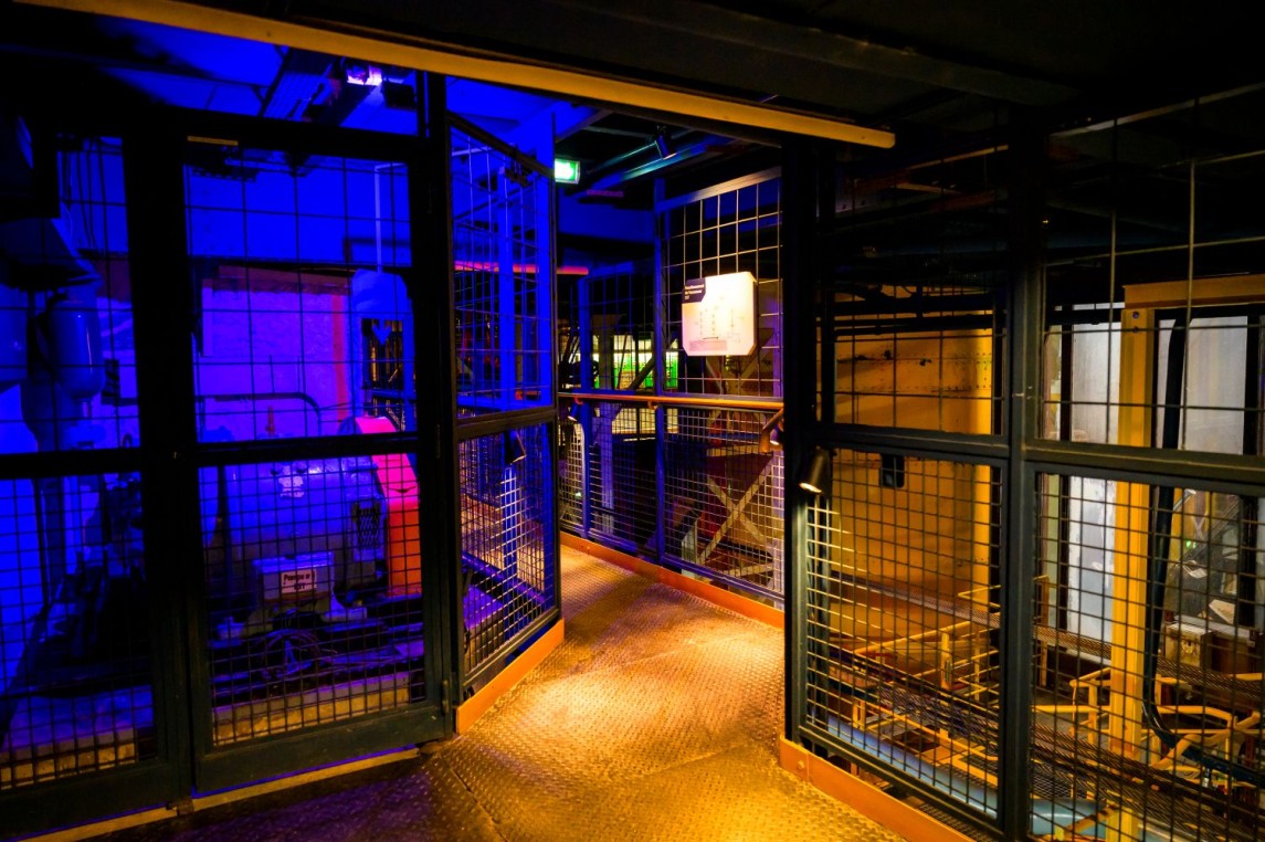 Les machineries des ascenseurs de la tour Eiffel